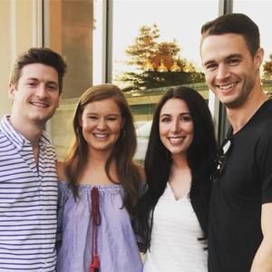 Meet your Posher, Lauren